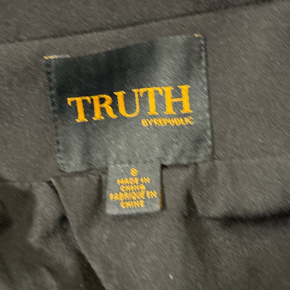 Truth Women's Elegant Black Blazer - Picture 8 of 13